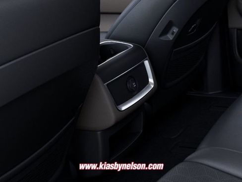 New 2026 Kia Carnival FWD image 26