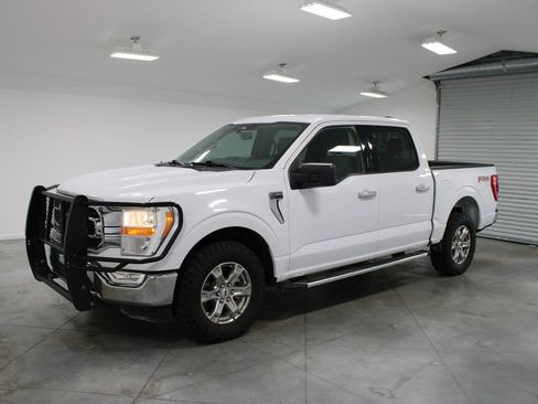 Used 2023 Ford F150 XLT w/ Equipment Group 301A Mid image 4