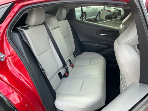 Certified 2025 Toyota Prius XLE image 18