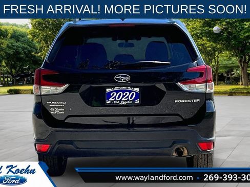 Used 2020 Subaru Forester Premium AWD/4WD image 4