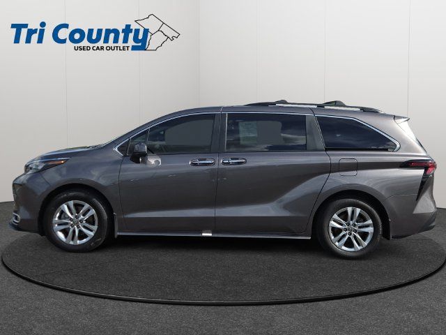 Certified 2024 Toyota Sienna XLE w/ XLE Plus Package AWD/4WD image 5