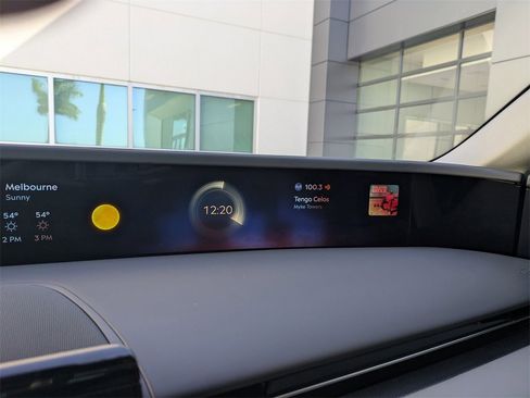 Used 2025 Lincoln Nautilus Premier image 34