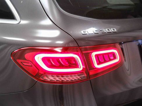 Certified 2022 Mercedes-Benz GLC 300 image 7
