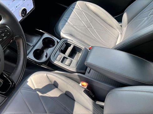 Used 2025 Ford Mustang Mach-E Select RWD image 13