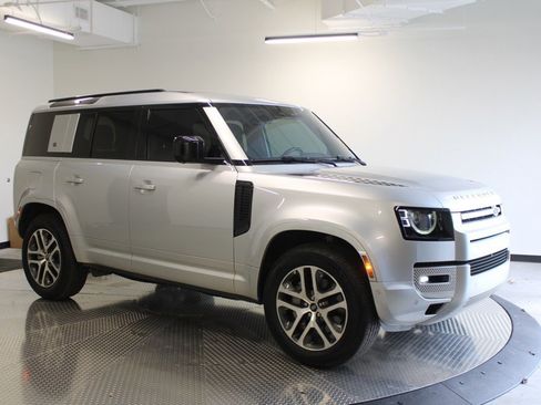 Used 2022 Land Rover Defender 110 XS Edition image 10