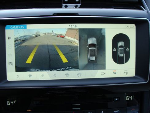 Used 2020 Jaguar F-PACE Prestige image 21