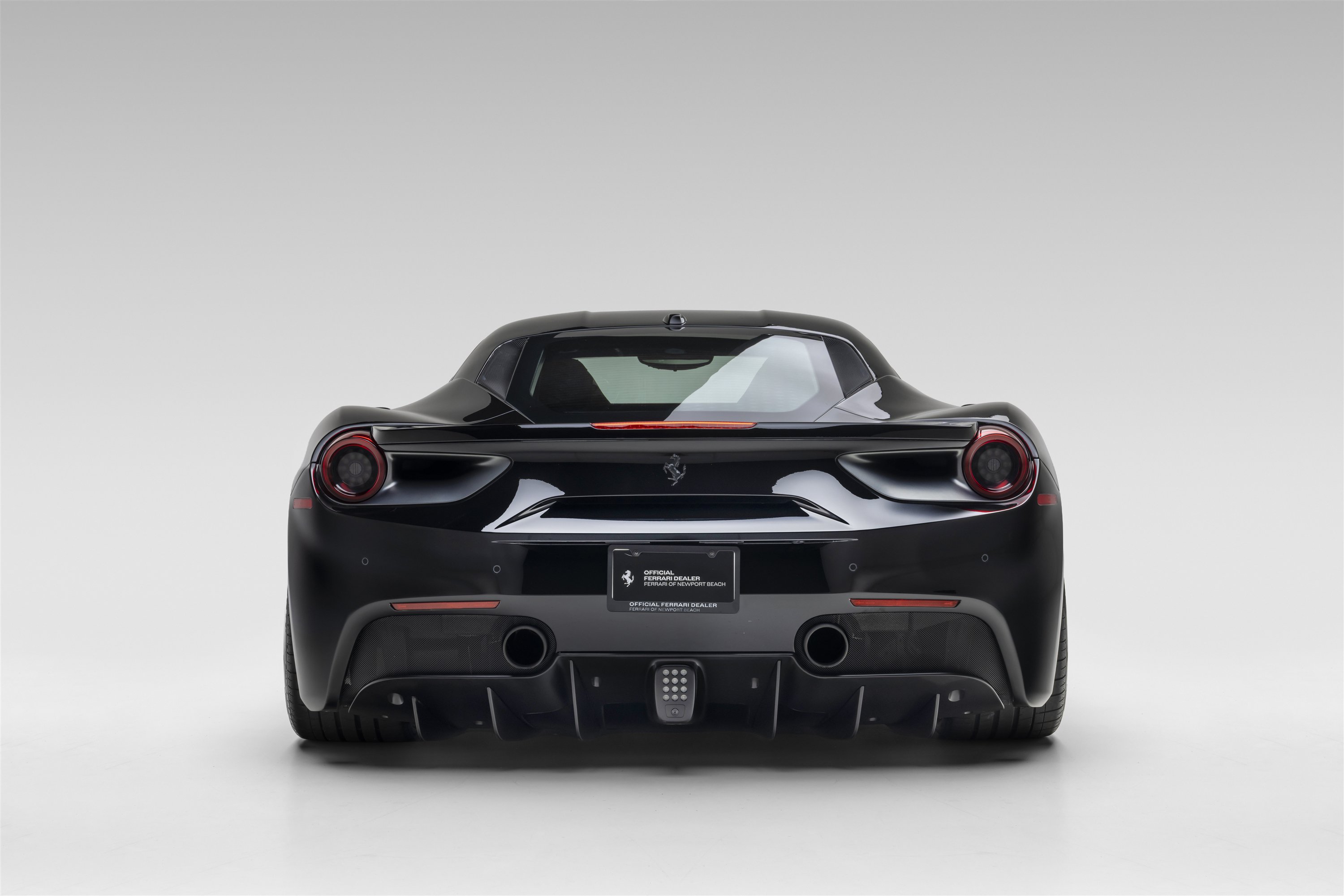 Certified 2018 Ferrari 488 GTB RWD image 8