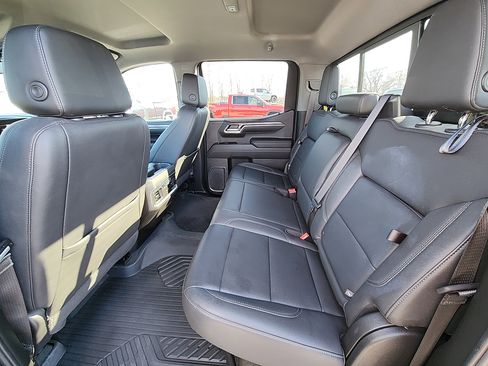 Used 2023 Chevrolet Silverado 1500 LTZ image 30