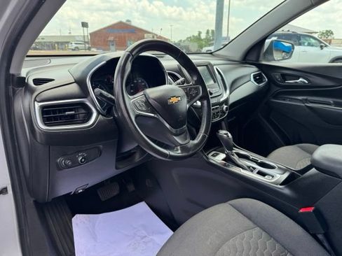 Used 2018 Chevrolet Equinox LT AWD/4WD image 17