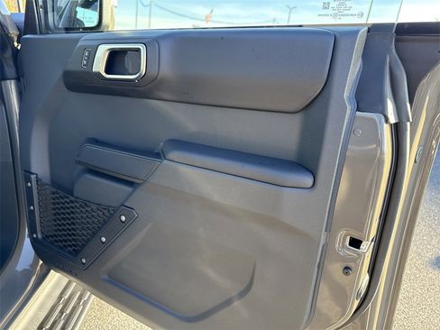 New 2025 Ford Bronco Outer Banks w/ Sasquatch Package image 15