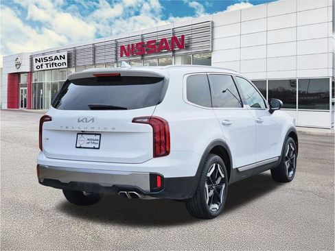 Used 2025 Kia Telluride S image 4