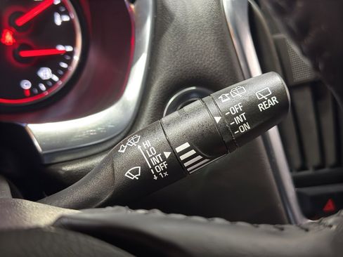 Used 2022 Chevrolet Traverse Premier w/ Redline Edition image 25