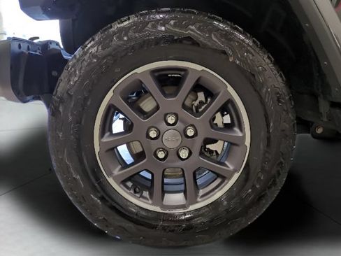 Used 2022 Jeep Gladiator Overland w/ Popular Equipment Package AWD/4WD image 24