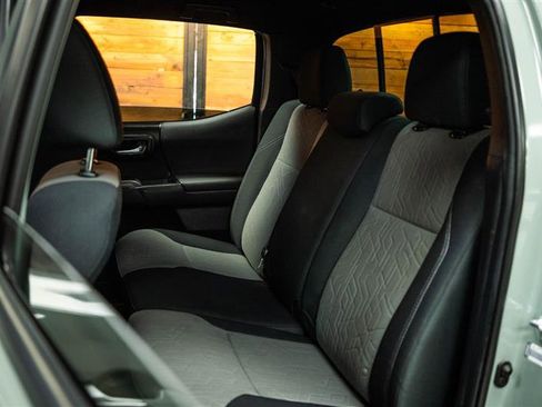 Used 2023 Toyota Tacoma TRD Sport w/ Black Out Package (TMS) image 10