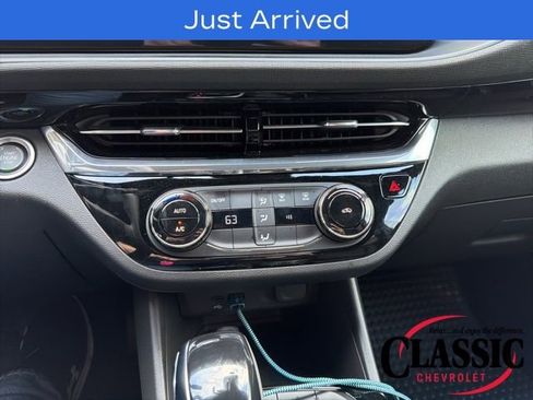 Used 2026 Buick Envista Sport Touring image 13