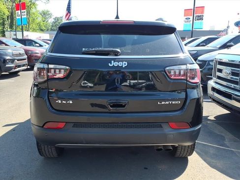 Used 2022 Jeep Compass Limited AWD/4WD image 19