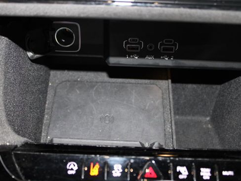 Used 2024 Jeep Wagoneer Series II image 33