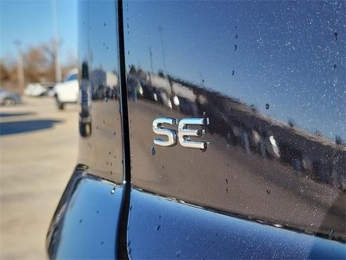 New 2026 Volkswagen Atlas Cross Sport SE image 5