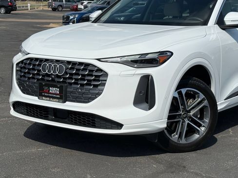 Certified 2025 Audi Q5 Premium w/ Convenience Package AWD/4WD image 2