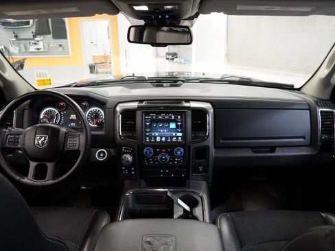 Used 2016 RAM 1500 Sport w/ Black Ram 1500 Sport Group image 18