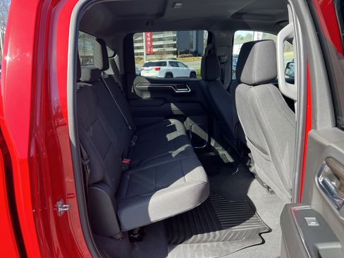 Used 2024 Chevrolet Silverado 1500 LT image 26