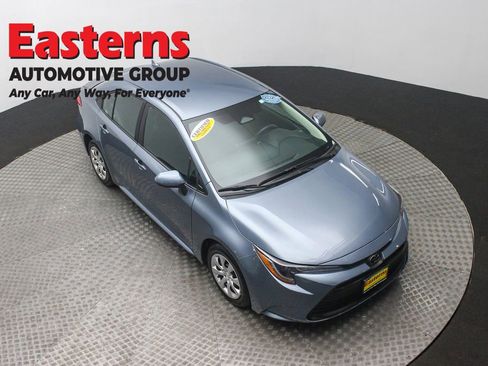 Used 2024 Toyota Corolla LE FWD image 3
