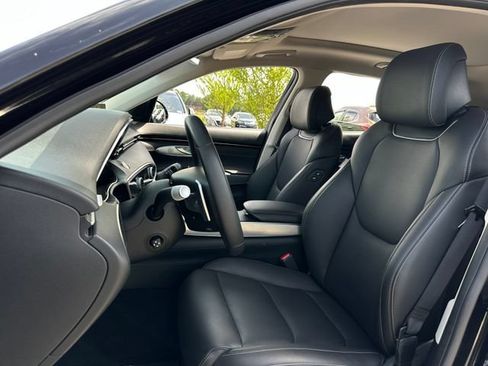 Used 2024 Genesis GV70 2.5T w/ Select Package AWD/4WD image 13