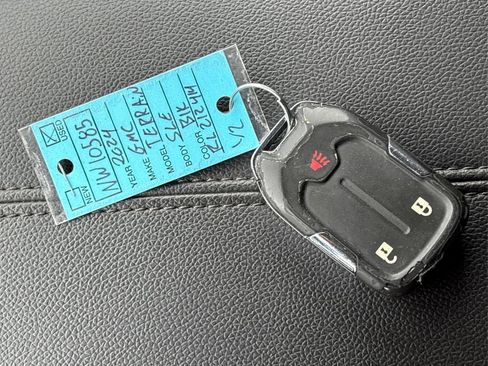 Used 2024 GMC Terrain SLE image 35