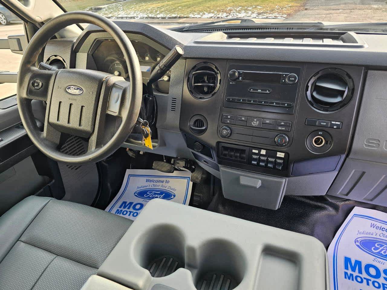 Used 2016 Ford F550 2WD Regular Cab Super Duty image 9