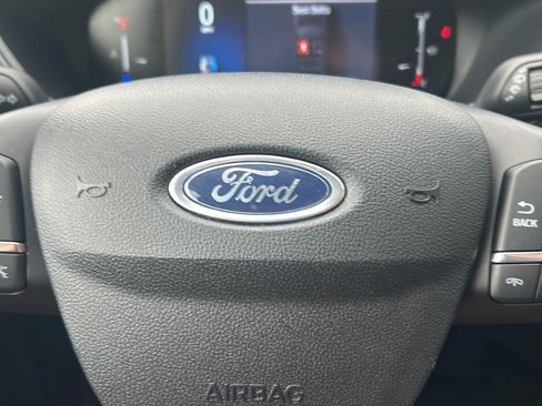 Used 2025 Ford Escape Active AWD/4WD image 21