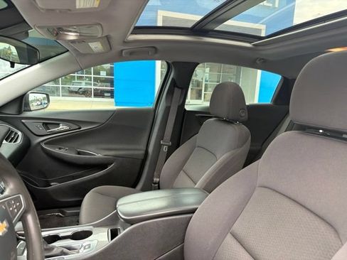 Used 2023 Chevrolet Malibu LT FWD image 10