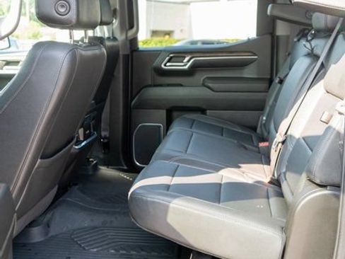 Used 2023 Chevrolet Silverado 1500 LTZ AWD/4WD image 11