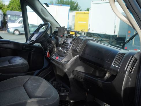 Used 2021 RAM ProMaster 3500 FWD image 2