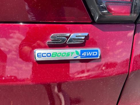 Used 2017 Ford Escape SE AWD/4WD image 4