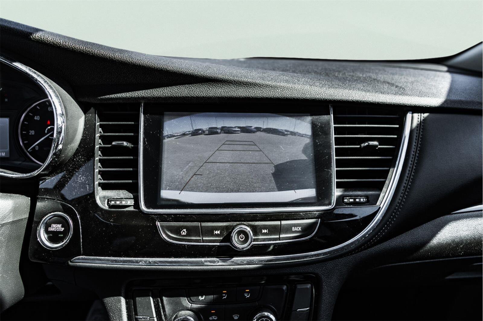Used 2020 Buick Encore Preferred FWD image 3