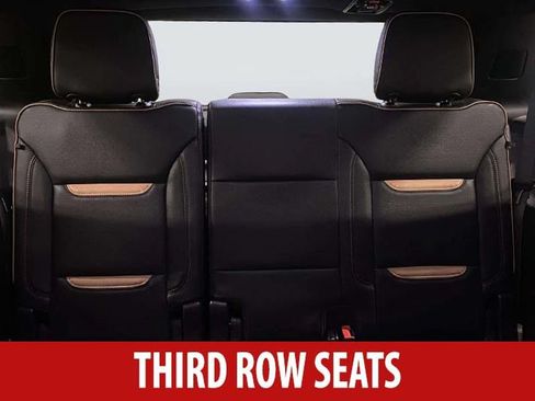 Used 2022 GMC Yukon AT4 w/ AT4 Premium Plus Package AWD/4WD image 14