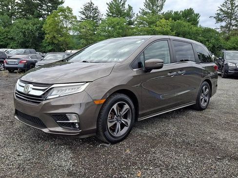 Used 2018 Honda Odyssey Touring image 3