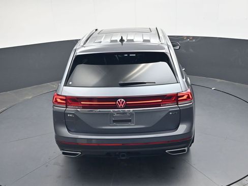 Used 2024 Volkswagen Atlas SEL AWD/4WD image 29