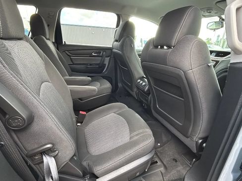 Used 2017 Chevrolet Traverse LT FWD image 11