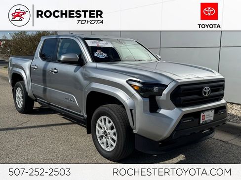 Used 2024 Toyota Tacoma SR5 AWD/4WD image 1