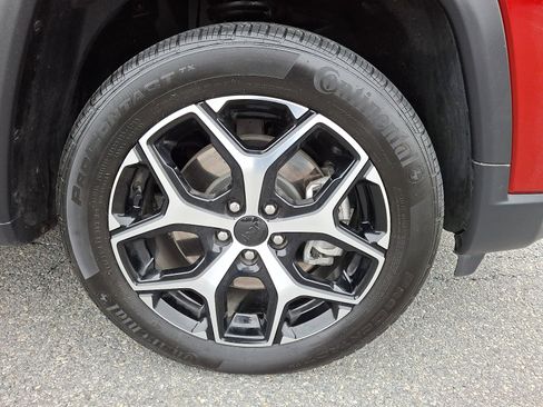 Used 2025 Jeep Compass Limited image 8