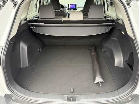 Used 2023 Toyota RAV4 XLE image 5