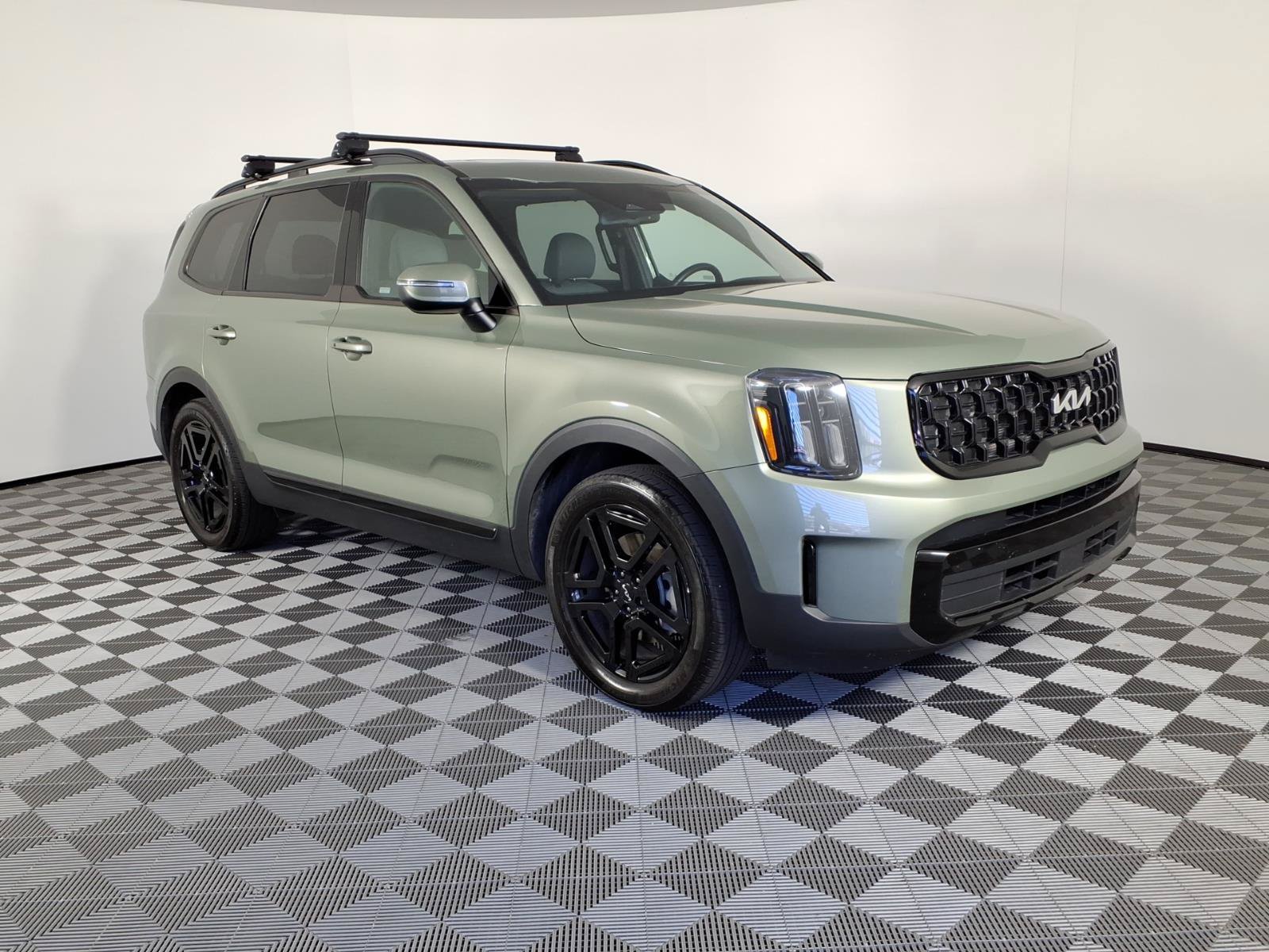 Used 2024 Kia Telluride EX X-Line AWD/4WD image 5