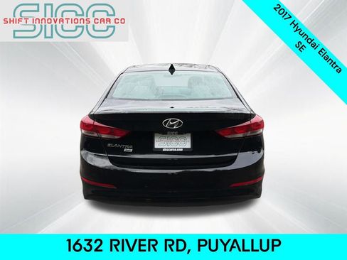 Used 2017 Hyundai Elantra SE image 3