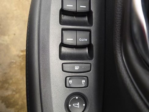 Used 2025 Honda HR-V LX image 21