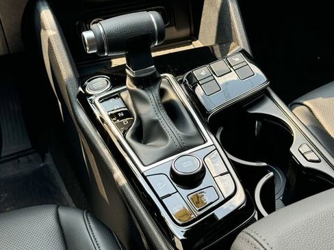 Certified 2025 Kia Sportage EX image 27