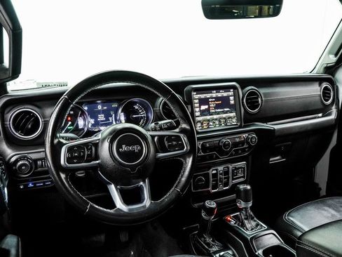 Used 2022 Jeep Wrangler Unlimited Sahara w/ Safety Group image 5