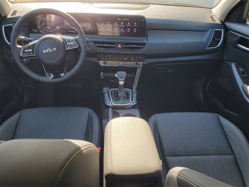 New 2026 Kia Seltos EX image 5