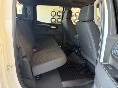 New 2026 GMC Sierra 1500 SLE RWD image 23