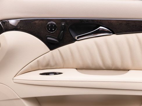 Used 2006 Mercedes-Benz E 350 Sedan image 52